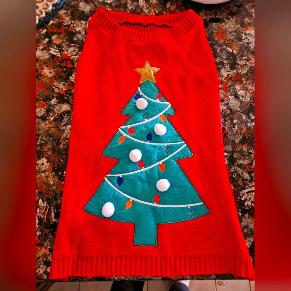 XL Christmas 🎄 Tree Dog Sweater - Red with Green tree and ornaments